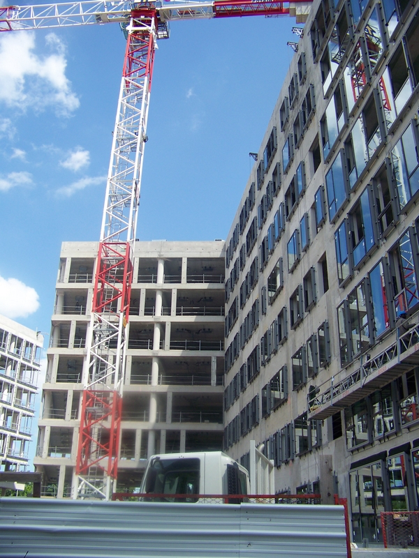 Cour intérieure et structure de l’immeuble Copernic II pendant le chantier